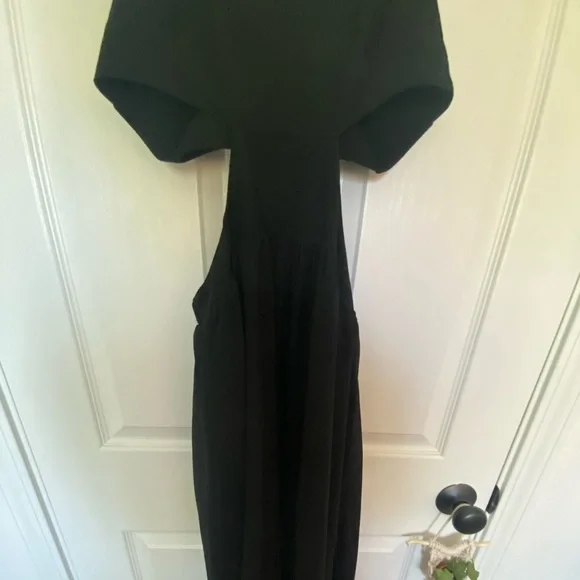 Black Cut Out Midi Dress - Picture 4 of 6
